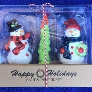 Potter’s Studio Snowmen Salt Pepper Shakers NWT